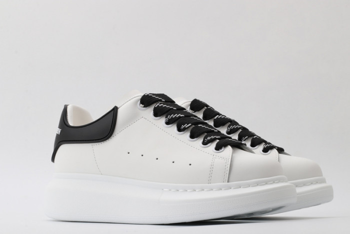 ALEX MCQU SNEAKER