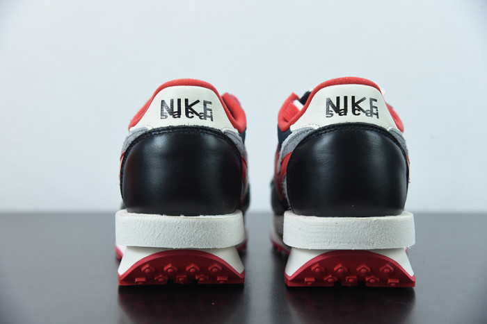 NIKE LD WAFFLE SACAI UNDERCOVER MIDNIGHT SPRUCE DJ4877-300