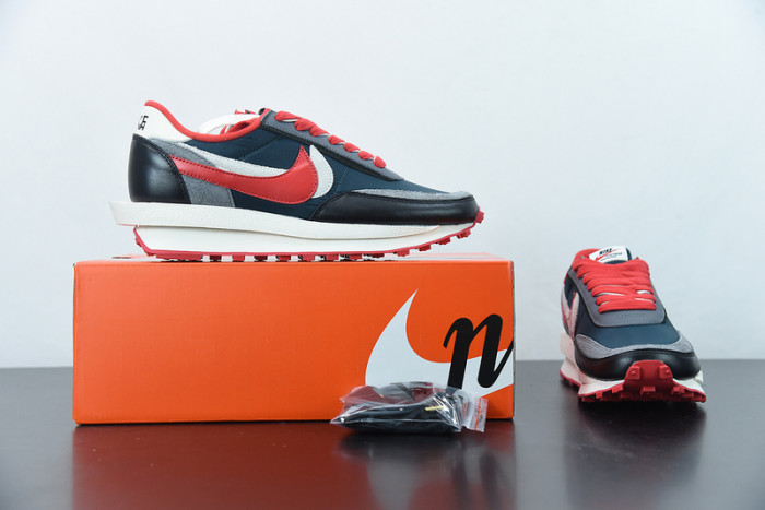 NIKE LD WAFFLE SACAI UNDERCOVER MIDNIGHT SPRUCE DJ4877-300