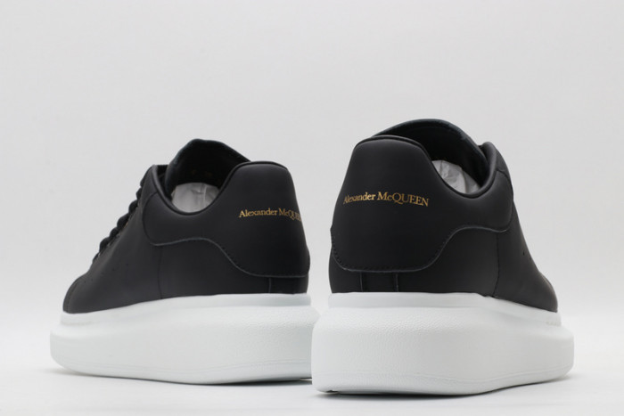 ALEX MCQU SNEAKER