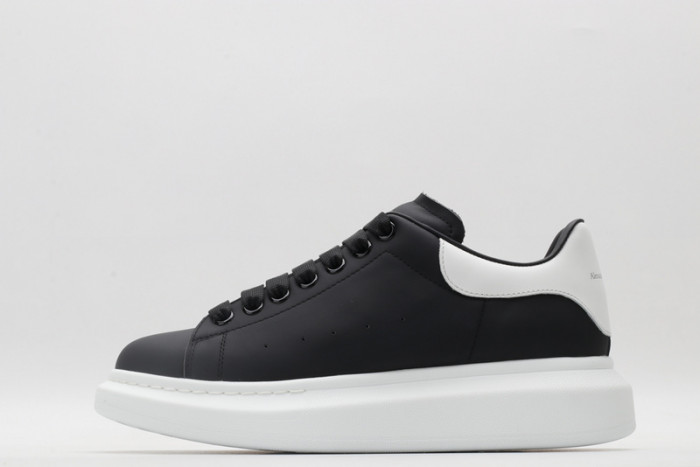 ALEX MCQU SNEAKER
