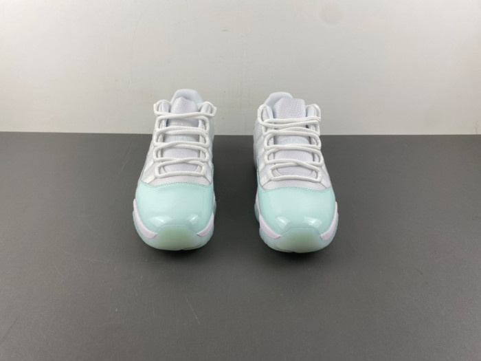 Air Jordan 11 Retro Low Igloo (Women