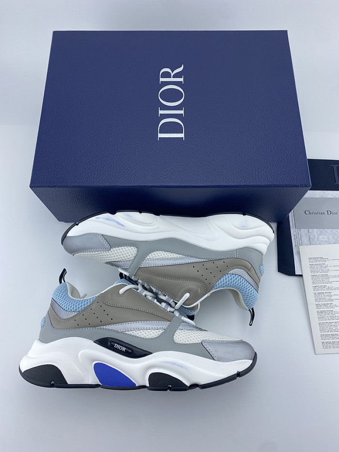 D10R SNEAKER