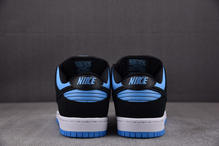 Nike Dunk SB Low“Sub Zero 304292-048