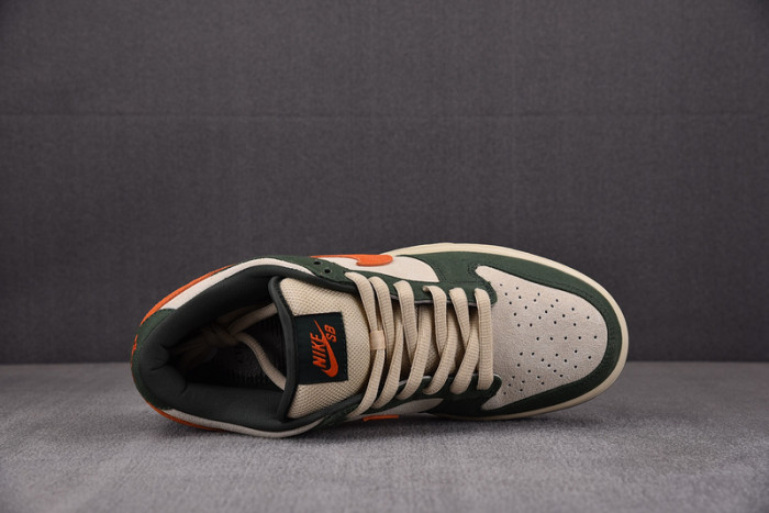 NIKE Dunk SB Low Pro "Eire" 304292-185