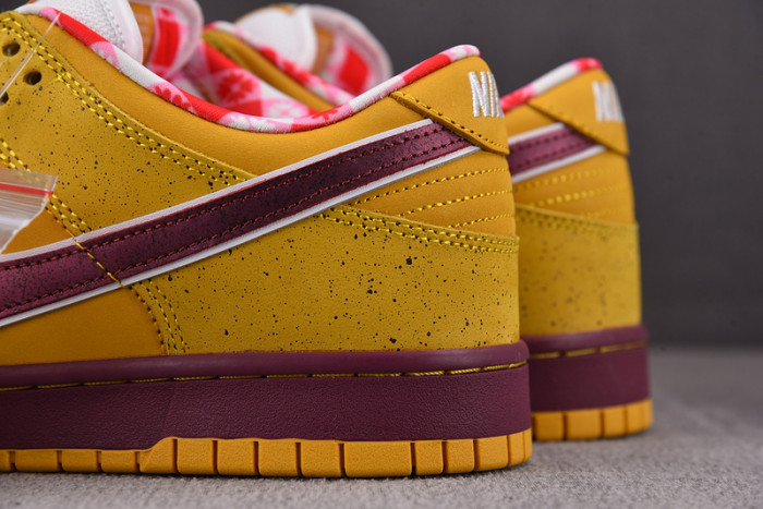 Nike Dunk SB Low “Yellow Lobster” 313170-137566