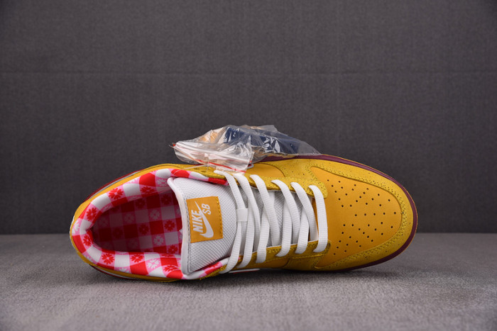 Nike Dunk SB Low “Yellow Lobster” 313170-137566
