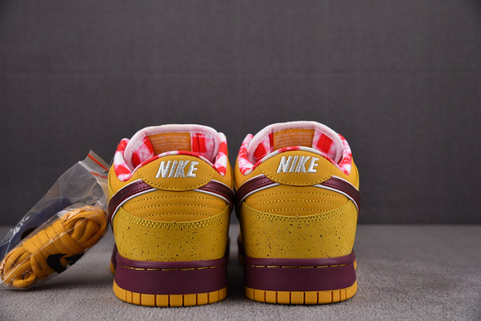 Nike Dunk SB Low “Yellow Lobster” 313170-137566