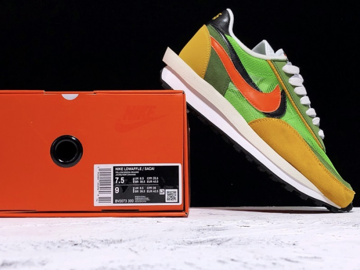 NIKE LD WAFFLE SACAI GREEN MULTI BV0073-300