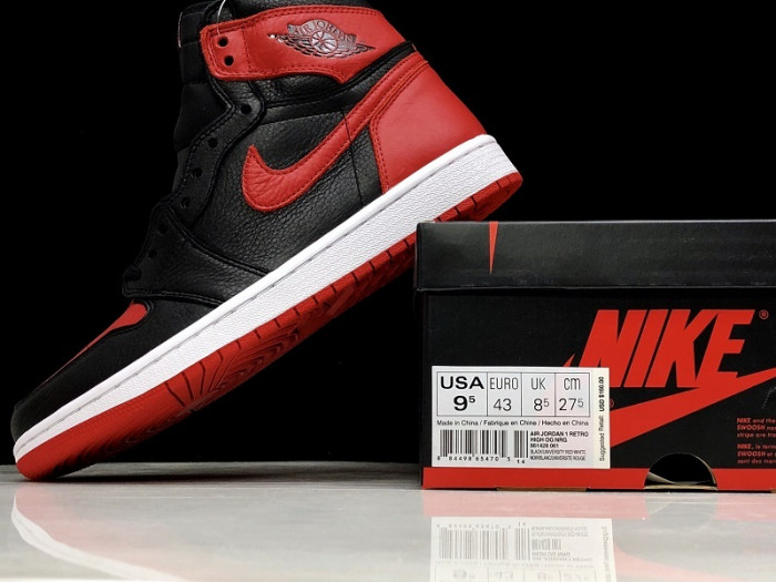 AIR JORDAN 1 RETRO "HOMAGE TO HOME" RED 861428-061