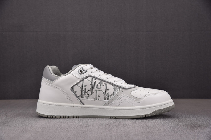 D10R B27 LOW SNEAKER