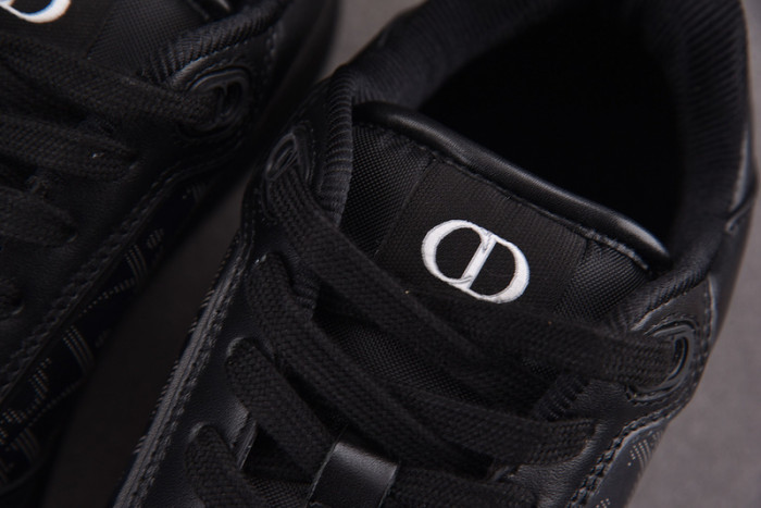 D10R B27 LOW SNEAKER