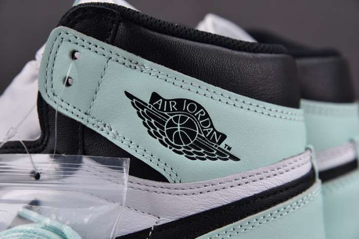 AIR JORDAN 1 RETRO HIGH OG NRG "IGLOO" 861428-100