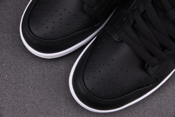 NIKE DUNK LOW X CACTUS PLANT FLEA MARKET CV1727-001