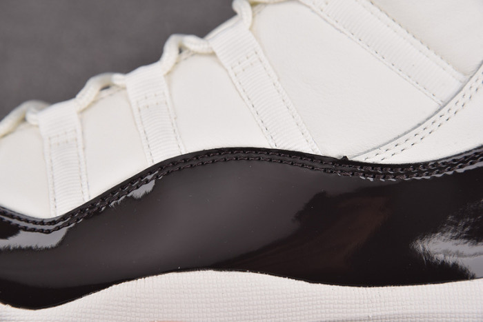 Air Jordan 11 WMNS “Neapolitan” AR0715-101