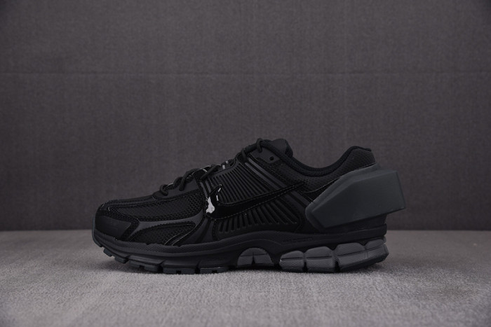 Nike Zoom Vomero 5 A Cold Wall Black  AT3152-001