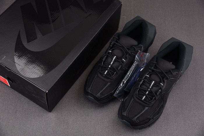 Nike Zoom Vomero 5 A Cold Wall Black  AT3152-001