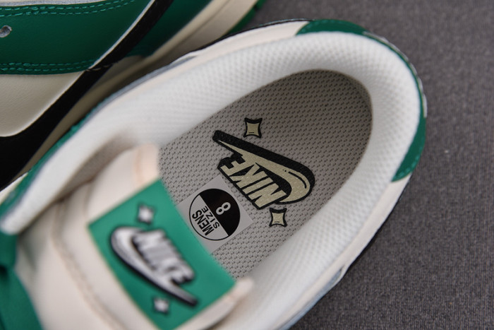 Dunk Low SE “Lottery” DR9654-100