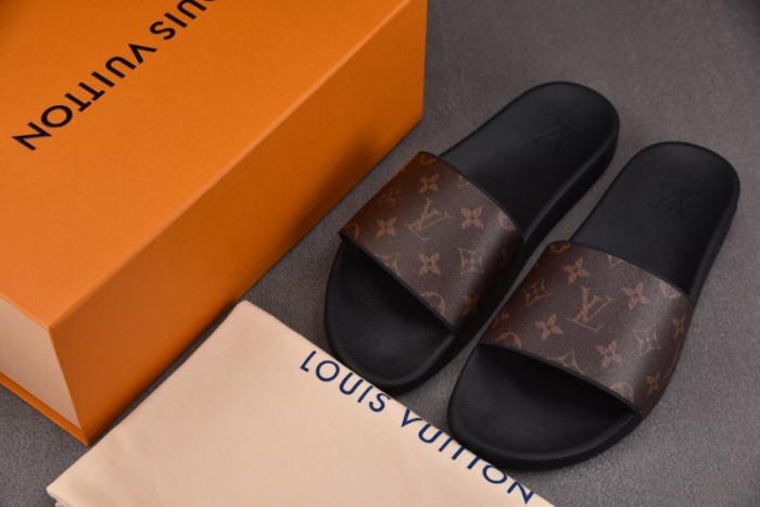 L0VT SANDAL