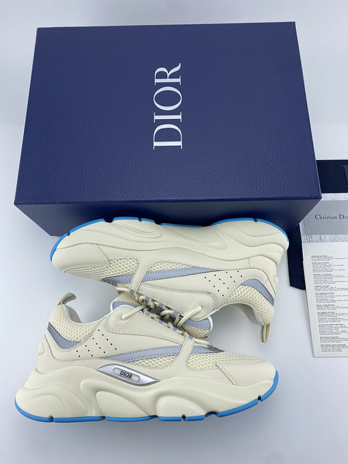 D10R SNEAKER