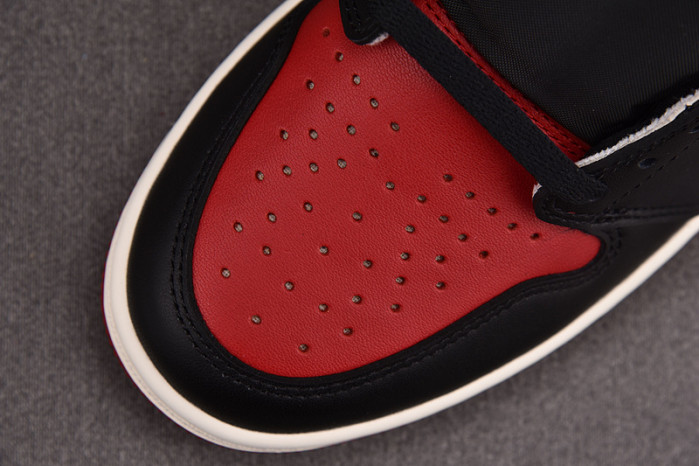 AIR JORDAN 1 RETRO HIGH BRED TOE OG 555088-610