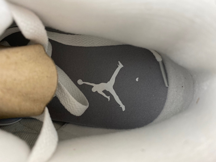 Air Jordan 3 Retro Georgia Peach (Women