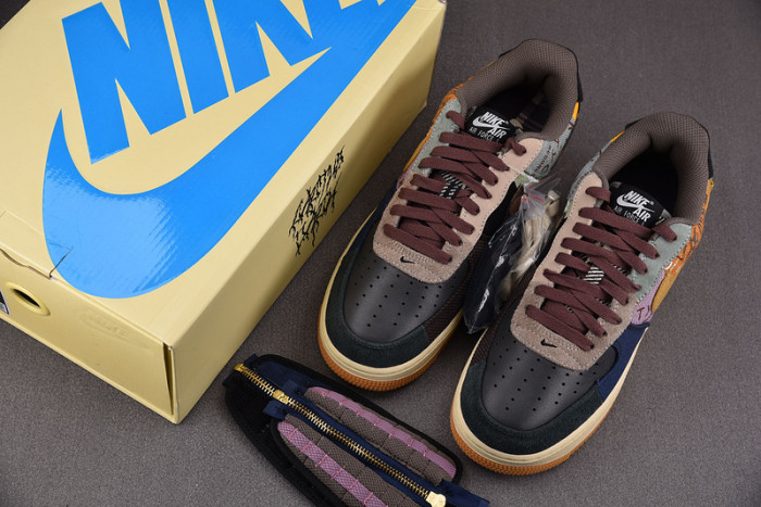 AIR FORCE 1 LOW TRAVIS SCOTT CACTUS JACK - CN2405-900