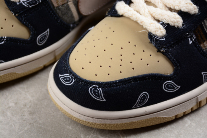 NIKE SB DUNK LOW TRAVIS SCOTT  - CT5053-001