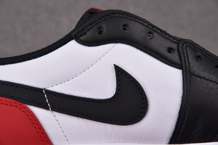 Air Jordan 1 Low OG “Black Toe”  CZ0790-106