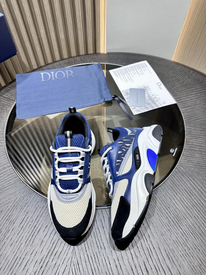 D10R SNEAKER