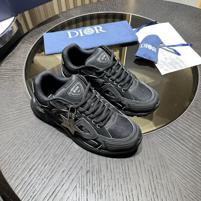 D10R SNEAKER