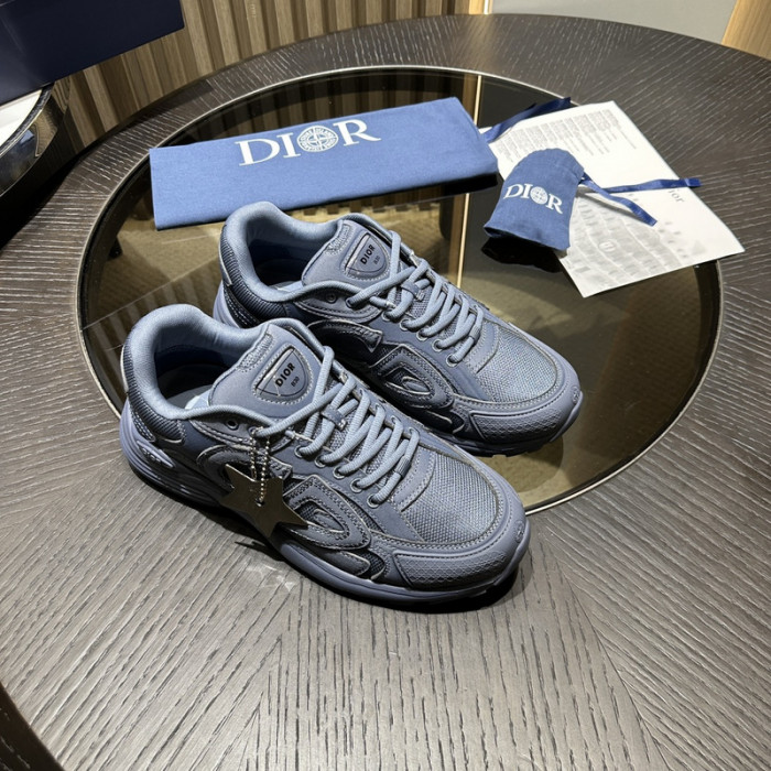 D10R SNEAKER