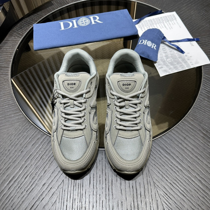 D10R SNEAKER