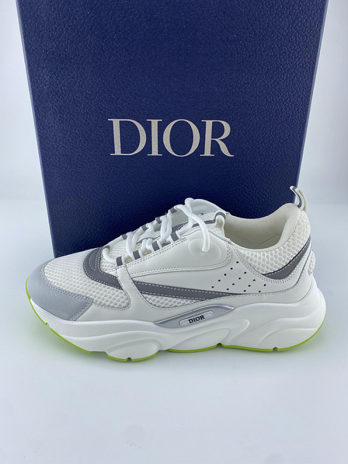 D10R SNEAKER