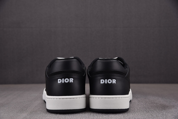 D10R B27 LOW SNEAKER