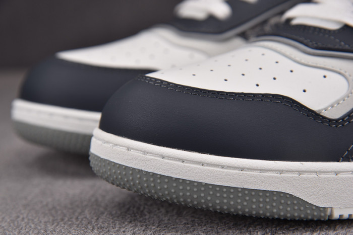 D10R B27 LOW SNEAKER