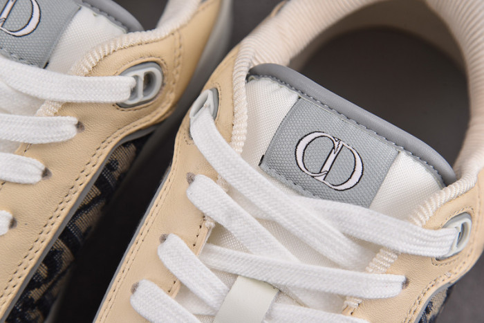 D10R B27 LOW SNEAKER