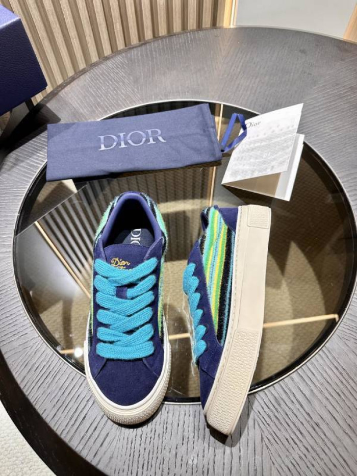 D10R SNEAKER