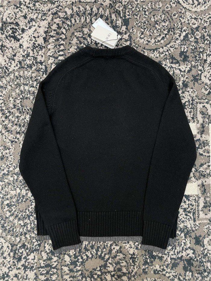 D10R SWEATER