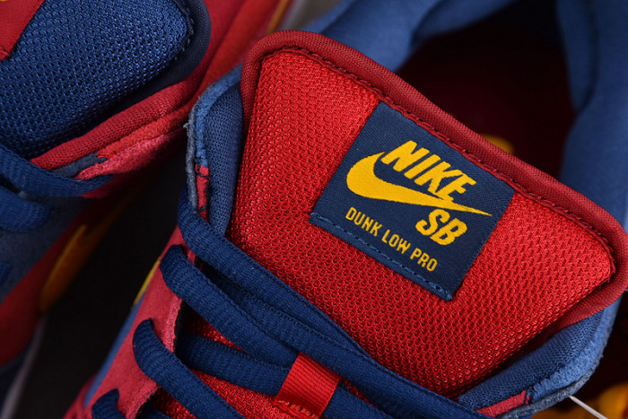 Nike SB Dunk Low “Barcelona” DJ0606-400