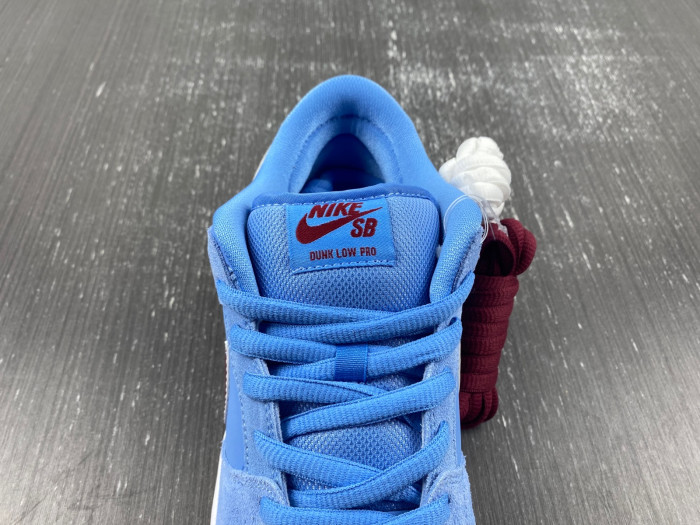 Nike Dunk SB Low PRM “Phillies” DQ4040-400