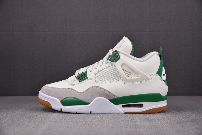 Nike SB x Air Jordan 4 ‘Pine Green’ DR5415-103