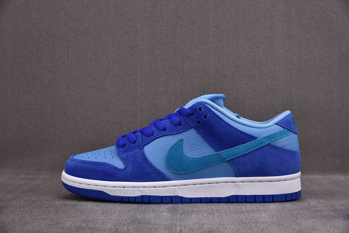 Nike SB Dunk Low Pro“Blue Raspberry” DM0807-400
