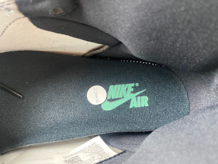 Air Jordan 1 High OG “Green Glow” DZ5485-130