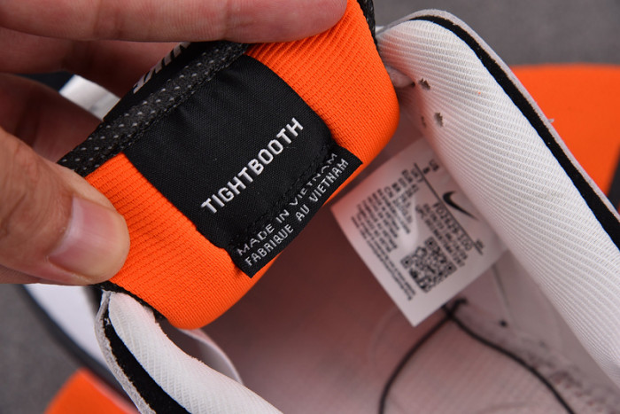 TIGHTBOOTH x NK Dunk SB Low FD2629-100