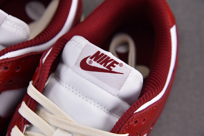 WMNS NK Dunk Low PRM “Team Red and White” FJ4555-100