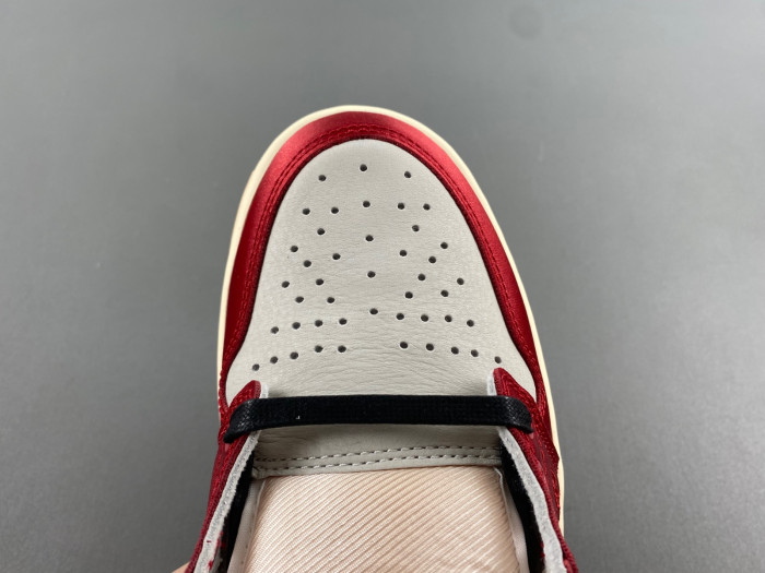 Air Jordan 1 Retro Low OG Trophy Room Away FN0432-100