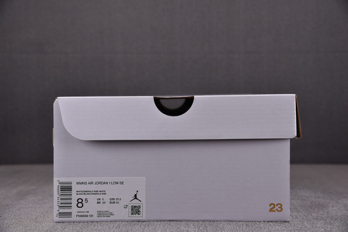 WMNS Air Jordan 1 Low “Emerald Rise” FN8899-131