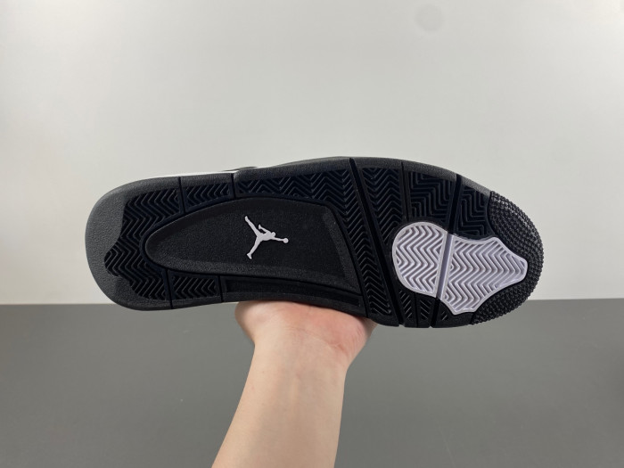 Air Jordan 4 "White Thunder" FQ8138-001