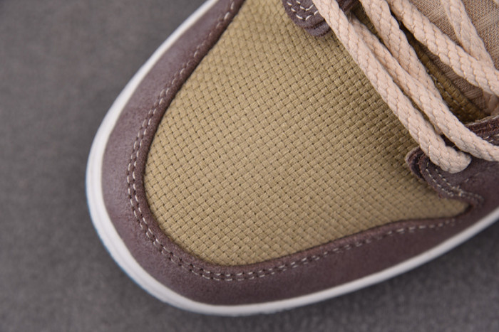 Nike SB Dunk Low Big Money Savings FZ3129-200